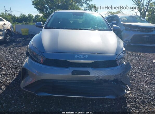 3KPF24AD5RE805199 2024 KIA FORTE Gray ხელსაწყოთა პანელის ხედი