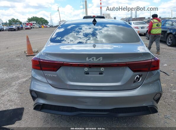 3KPF24AD5RE828580 2024 KIA FORTE Gray 