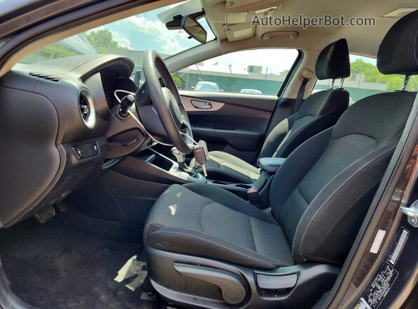 3KPF24AD5RE832581 2024 KIA FORTE Gray 
