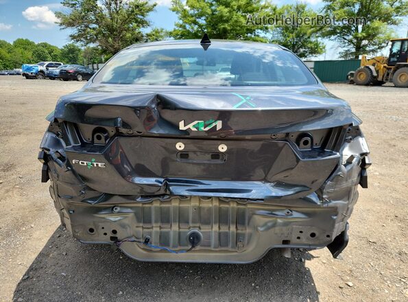 3KPF24AD5RE832581 2024 KIA FORTE Gray 