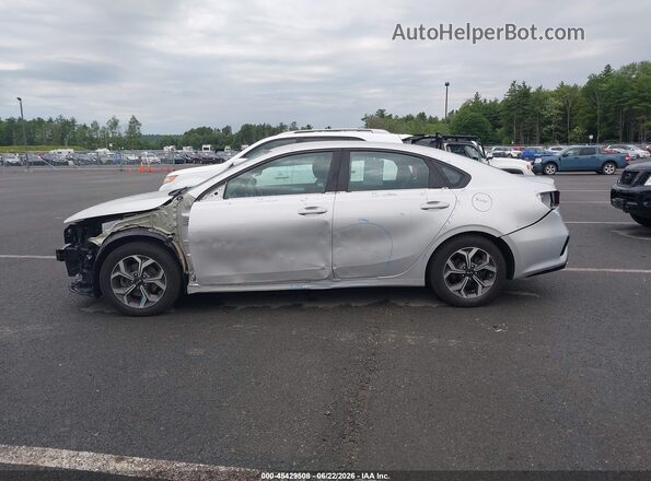 3KPF24AD6KE059495 2019 KIA FORTE Silver Widok wnętrza 360 stopni
