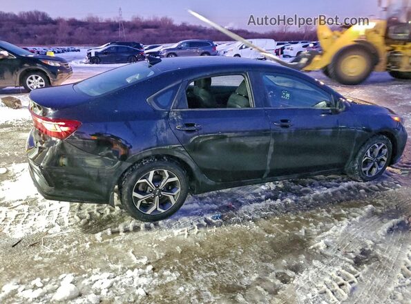 3KPF24AD6KE072764 2019 KIA FORTE Black Tył prawy