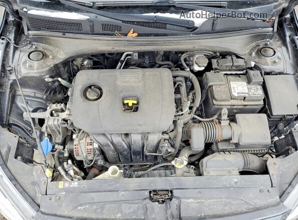 3KPF24AD6LE143690 2020 KIA FORTE Charcoal Widok wnętrza z tyłu