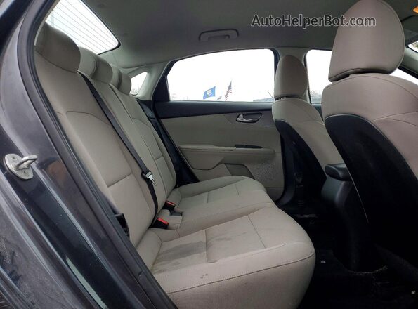 3KPF24AD6LE143690 2020 KIA FORTE Charcoal Widok tylnych siedzeń