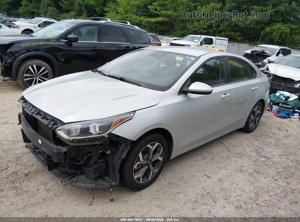 3KPF24AD6LE191383 2020 KIA FORTE Silver Vista tres cuartos delantera izquierda