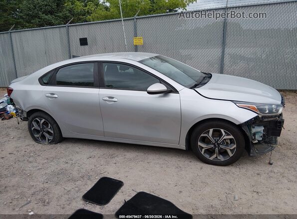 3KPF24AD6LE191383 2020 KIA FORTE Silver Vista interior trasera