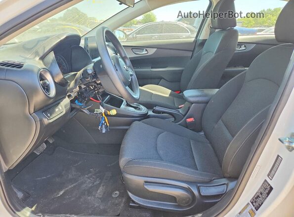 3KPF24AD6LE234104 2020 KIA FORTE White Vista interior delantera