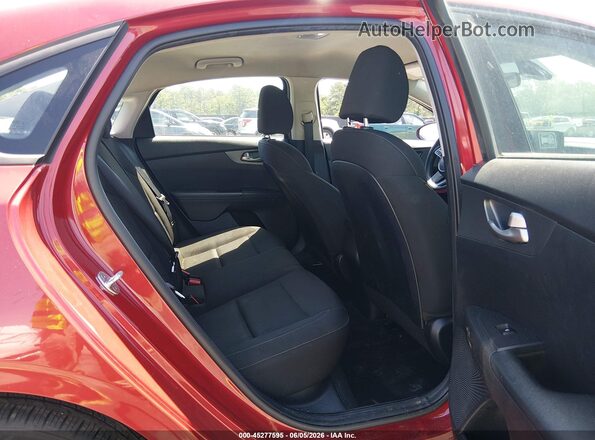 3KPF24AD6ME280551 2021 KIA FORTE Красный 