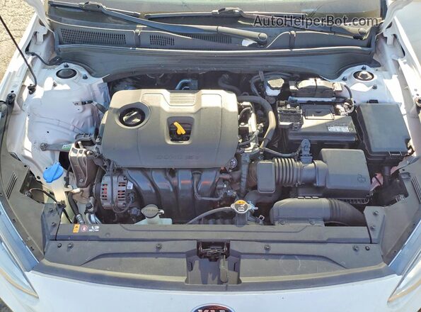 3KPF24AD6ME349609 2021 KIA FORTE White უკანა სალონის ხედი