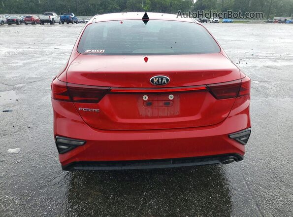3KPF24AD6ME358956 2021 KIA FORTE Red Rear view