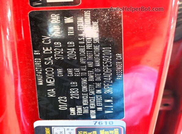 3KPF24AD6PE592101 2023 KIA FORTE Red Widok komory silnika