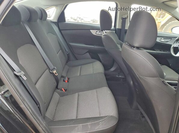3KPF24AD6PE621855 2023 KIA FORTE Черный Вид задних сидений