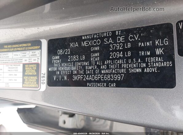 3KPF24AD6PE683997 2023 KIA FORTE Silver Widok komory silnika