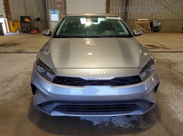 3KPF24AD6RE705337 2024 KIA FORTE Gray 