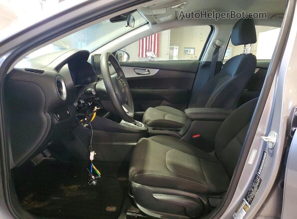 3KPF24AD6RE705337 2024 KIA FORTE Gray 