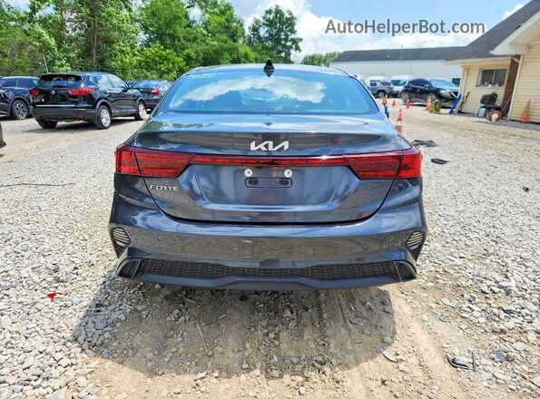 3KPF24AD6RE725247 2024 KIA FORTE Gray Вид ззаду