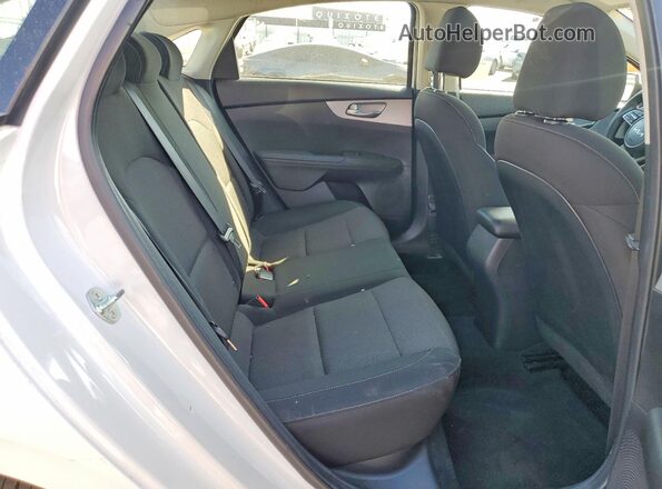 3KPF24AD6RE725460 2024 KIA FORTE Белый 