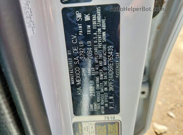 3KPF24AD6RE765439 2024 KIA FORTE White Vista de la etiqueta del VIN
