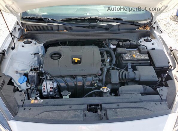 3KPF24AD6RE829043 2024 KIA FORTE White 