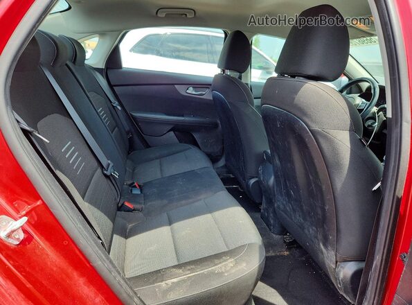 3KPF24AD7KE080680 2019 KIA FORTE Red Rear seats view