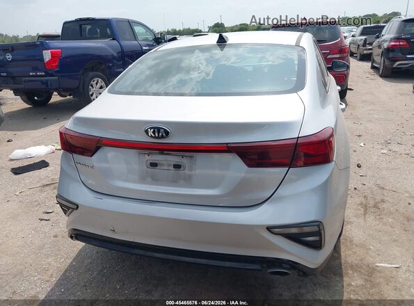 3KPF24AD7KE090609 2019 KIA FORTE Серебряный 