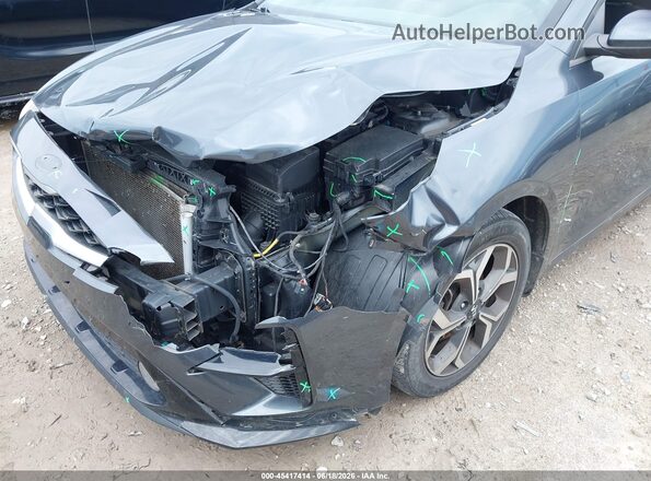 3KPF24AD7KE108879 2019 KIA FORTE Gray Front view
