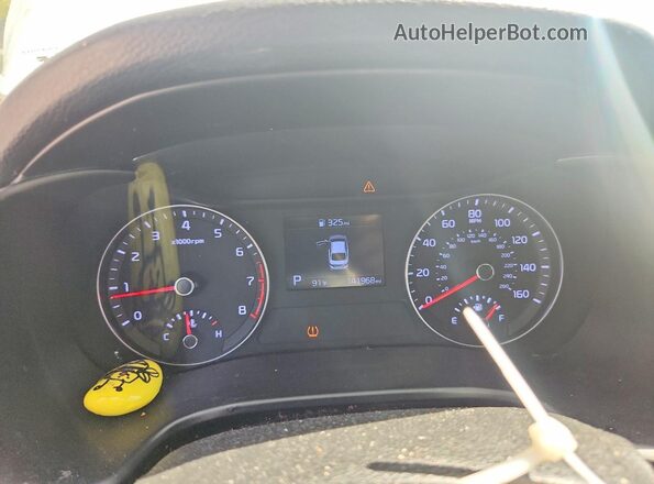 3KPF24AD7LE226075 2020 KIA FORTE White Widok zestawu wskaźników