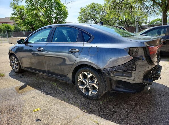 3KPF24AD7ME267467 2021 KIA FORTE Gray 