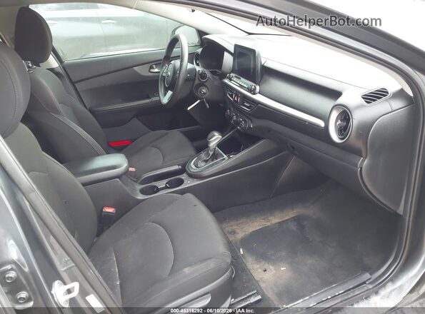 3KPF24AD7ME334939 2021 KIA FORTE Gray Widok wnętrza z przodu