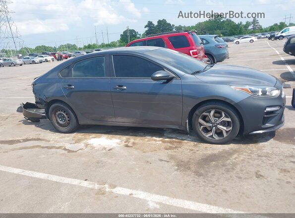 3KPF24AD7ME346573 2021 KIA FORTE Gray Вид задньої частини салону