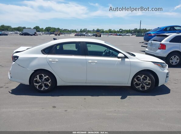 3KPF24AD7ME346783 2021 KIA FORTE White Панорамний вид салону 360°