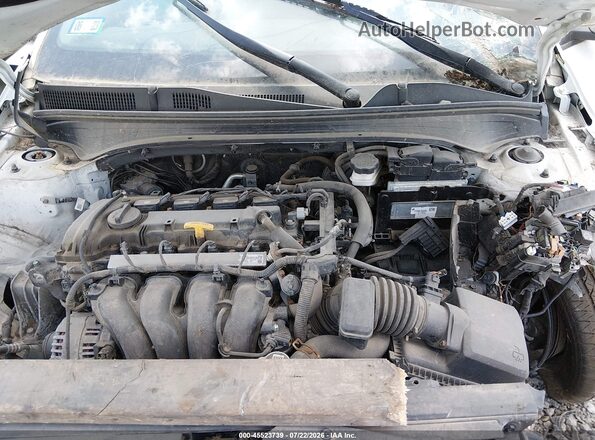 3KPF24AD7ME348565 2021 KIA FORTE White Vista trasera