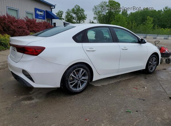 3KPF24AD7NE466438 2022 KIA FORTE White Задня права чверть