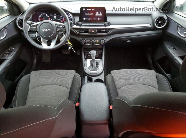 3KPF24AD7NE466438 2022 KIA FORTE White Вид панелі приладів