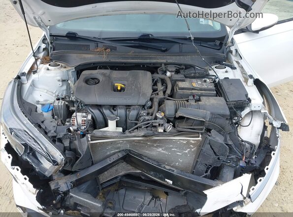 3KPF24AD7NE475978 2022 KIA FORTE White Հետևի տեսք