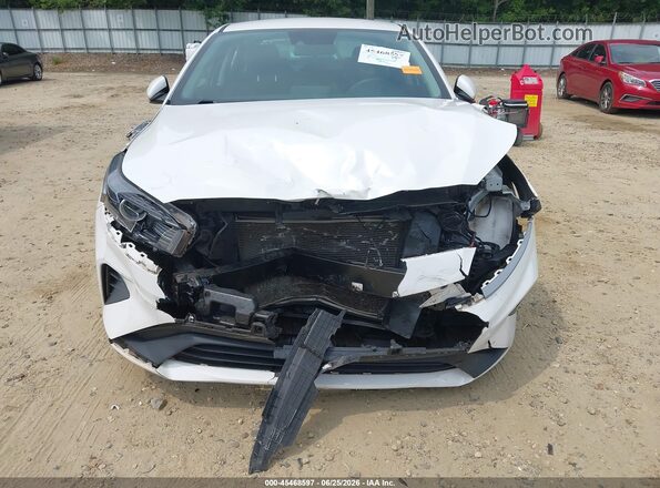 3KPF24AD7NE475978 2022 KIA FORTE White Դիմացի տեսք