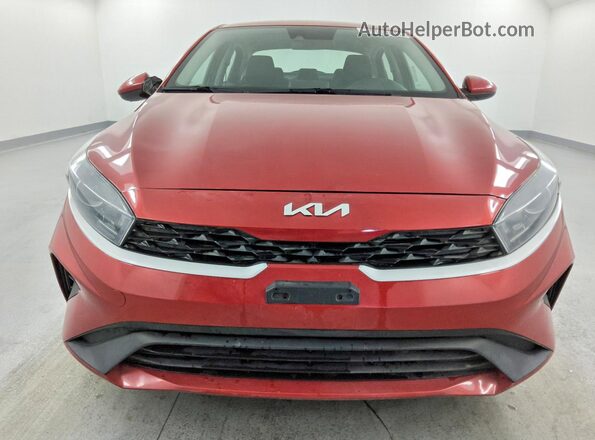 3KPF24AD7PE508951 2023 KIA FORTE Red Вид спереду
