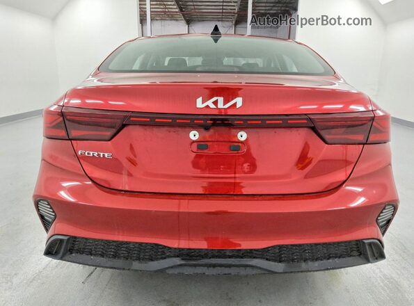 3KPF24AD7PE508951 2023 KIA FORTE Red Вид ззаду