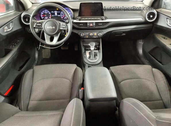 3KPF24AD7PE508951 2023 KIA FORTE Red Вид панелі приладів