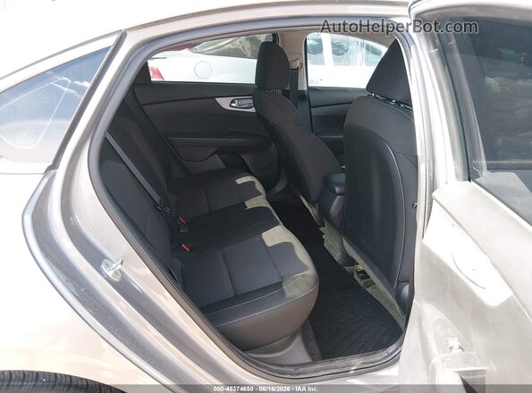 3KPF24AD7PE557065 2023 KIA FORTE Silver VIN sticker view