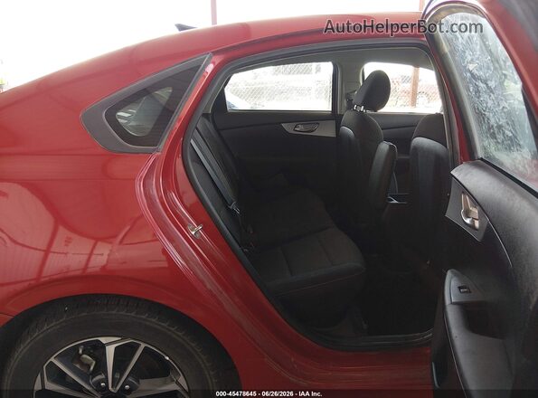 3KPF24AD7PE598005 2023 KIA FORTE Red VIN կոդի պիտակի տեսք