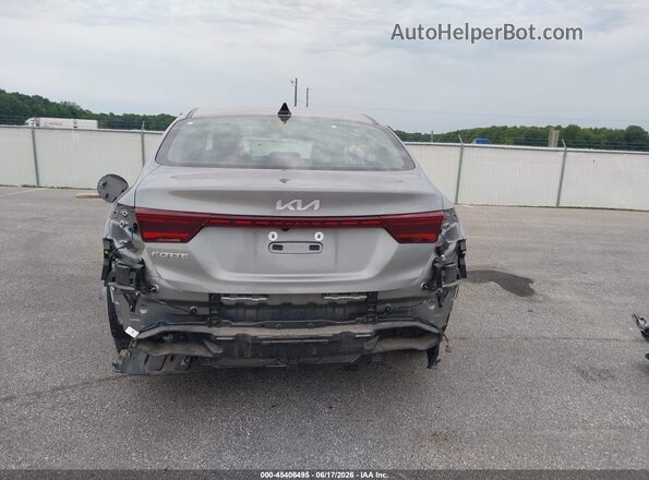 3KPF24AD7PE612582 2023 KIA FORTE Gray 