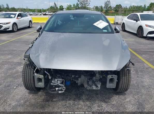 3KPF24AD7PE615904 2023 KIA FORTE Silver Widok z przodu