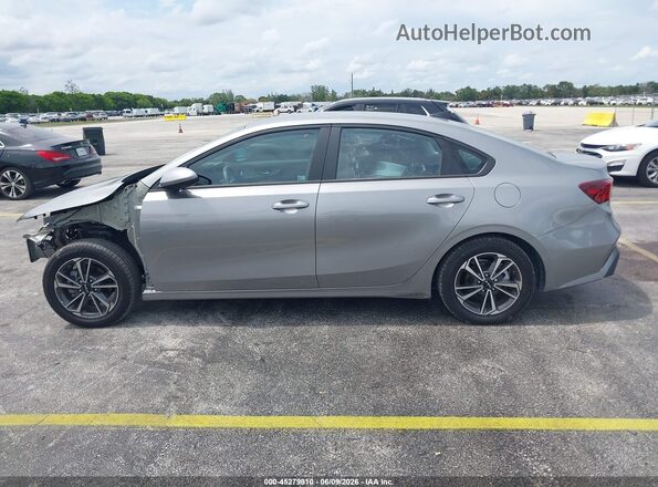 3KPF24AD7PE615904 2023 KIA FORTE Silver 