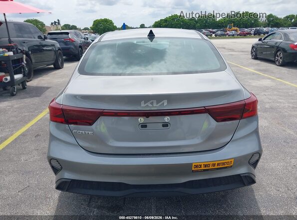 3KPF24AD7PE615904 2023 KIA FORTE Silver 