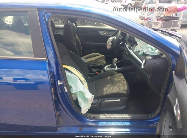 3KPF24AD7RE742395 2024 KIA FORTE Blue Widok wnętrza z przodu