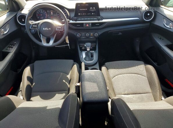 3KPF24AD7RE759097 2024 KIA FORTE Gray წინა პანელის ხედი