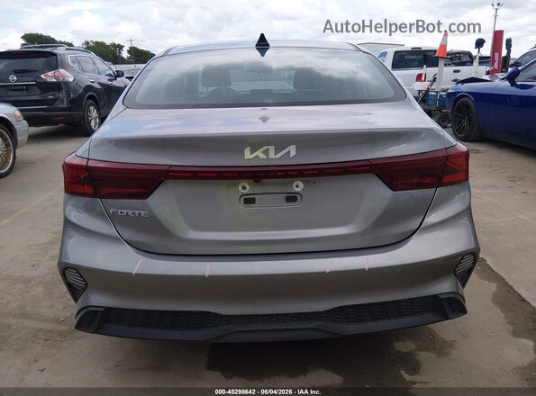 3KPF24AD7RE764025 2024 KIA FORTE Gray 