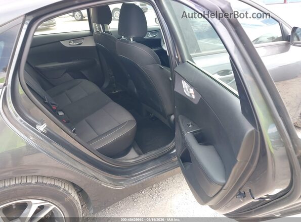 3KPF24AD7RE768477 2024 KIA FORTE Gray 