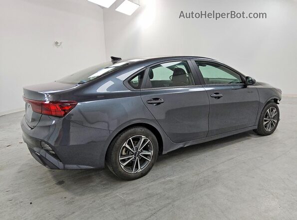 3KPF24AD7RE770150 2024 KIA FORTE Gray 